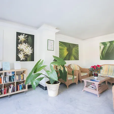 Celeste Apartment *